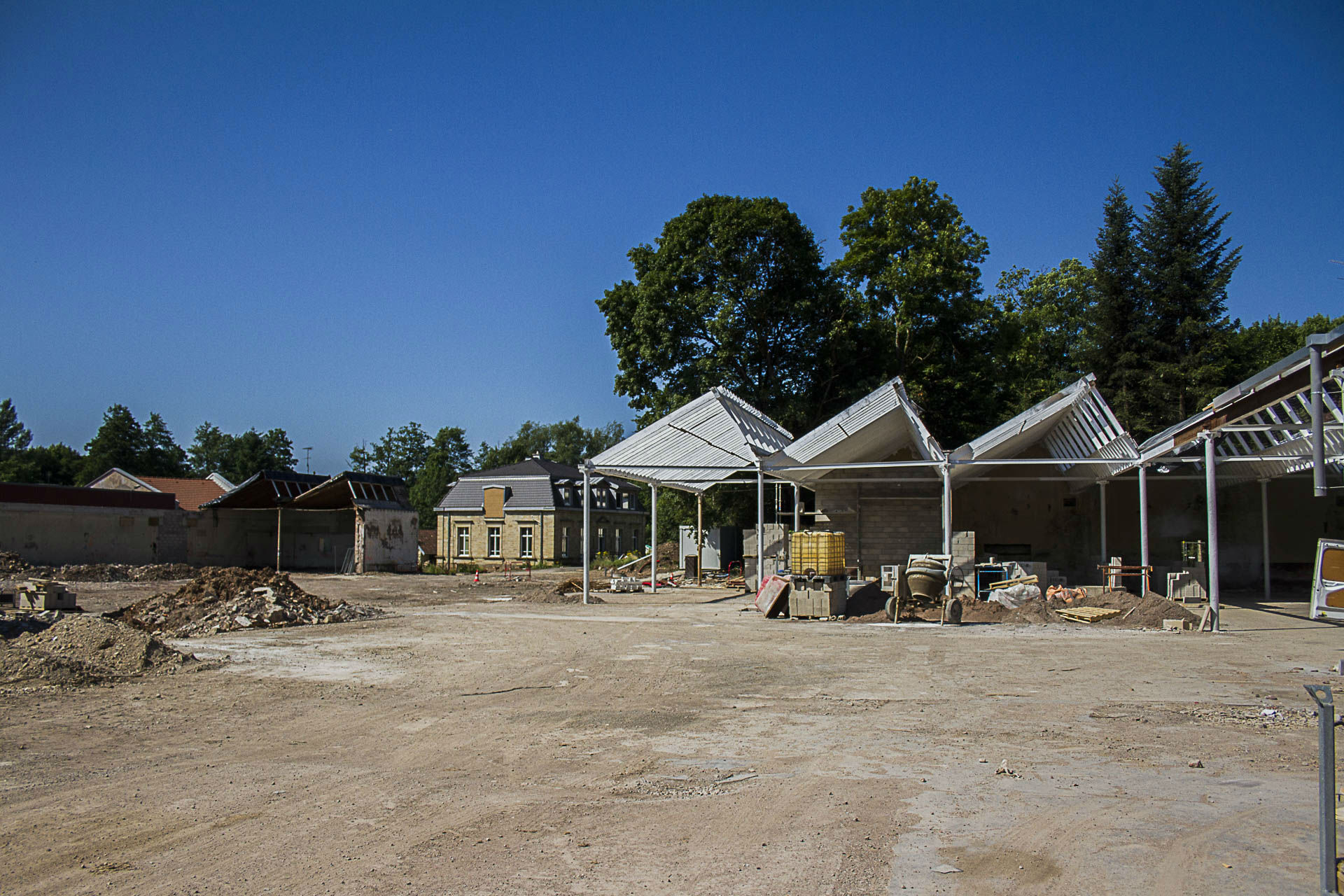 Ecoparc Filature - Avance du chantier - La dalle de la salle omnisports -  Juillet 2015 (5)