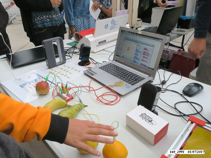 Inauguration de la Filature - Atelier numrique faire de la musique avec des fruits