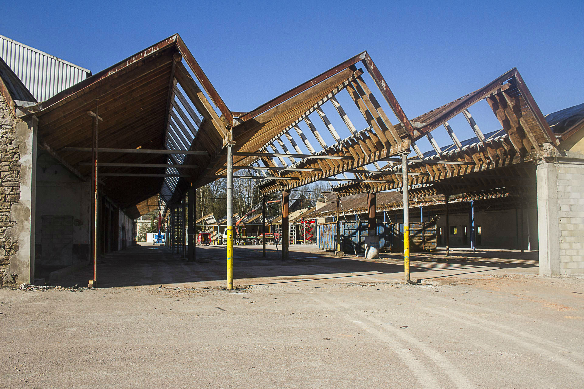 Naissance de l'Ecoparc - Les sheds - Avril 2015 (3)